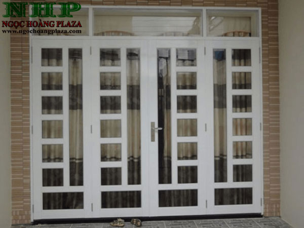 Làm cửa sắt 4 cánh tại quận bình thạnh