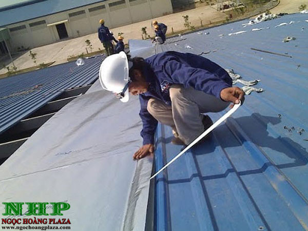 Thi công làm mái tôn tại quận 4 trọn gói
